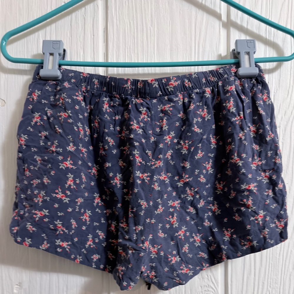 Garage Blue Floral Patterned Shorts - Picture 3 of 6